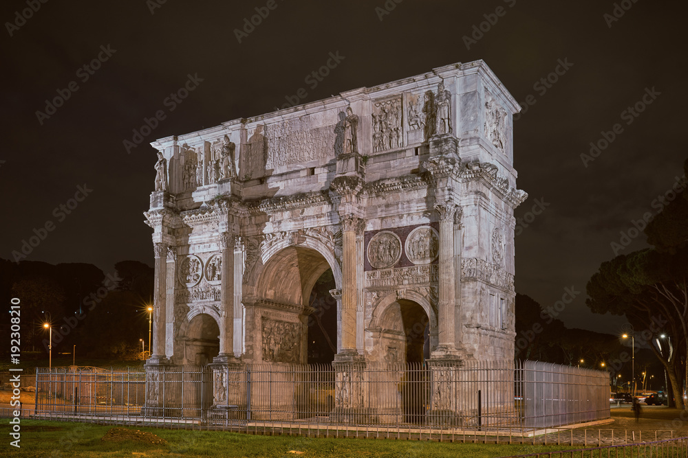 Rome, Arch of Constantine at night