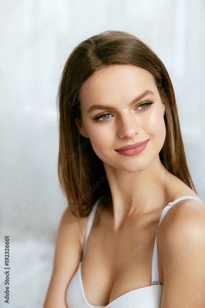 Beautiful Woman With Natural Makeup And Beauty Face. Beautiful Woman With Natural Makeup And Beauty Face.