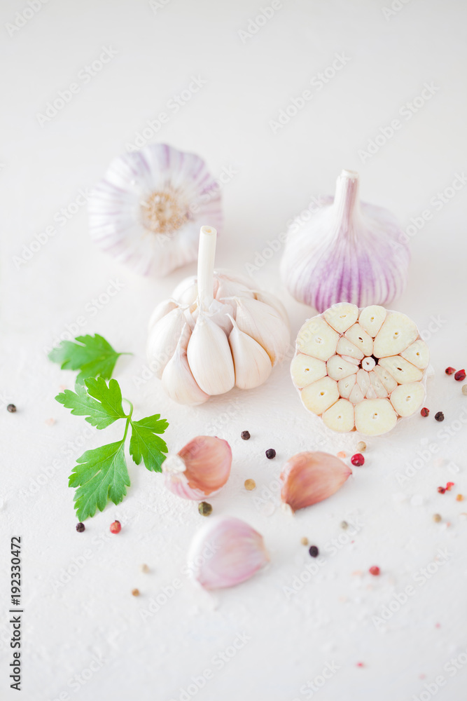 Garlic Cloves and Garlic Bulb Garlic Cloves and Garlic Bulb