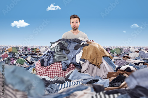 Dumm aus der Wäsche gucken