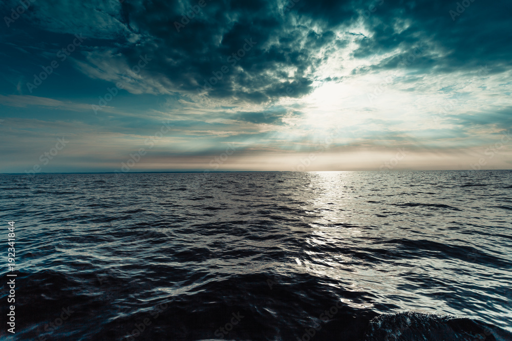 Obraz premium seascape sea horizon and sky.
