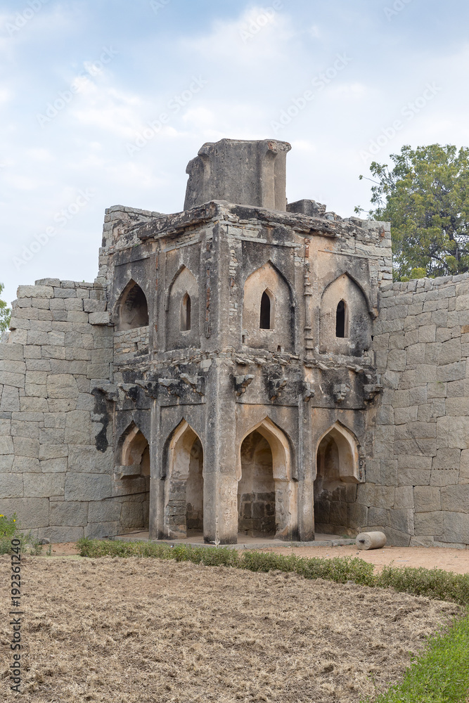 Fototapeta premium fortified city wall, Hampi, Karnataka, India