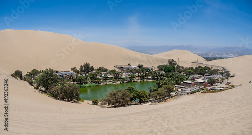 Konstfotografi Oasis of Huacachina near Ica city in Peru