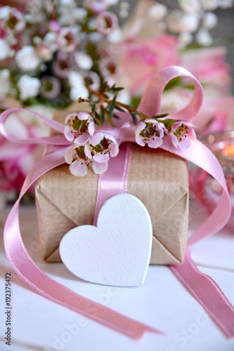 Grußkarte - Geschenk mit Herz
