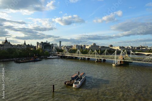 albertbrücke über themse in london 