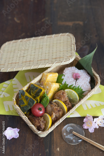 花見用の和風弁当