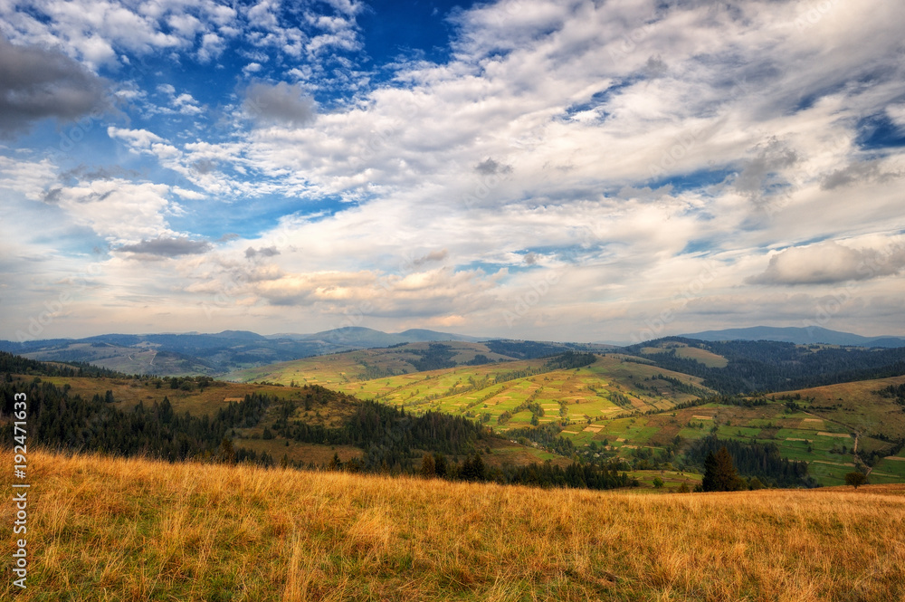autumn morning. a picturesque sky in the autumn Carpathian mountains