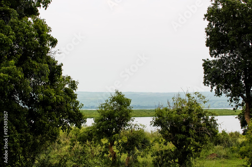 Unendliche Weiten der Wildnis von Afrika Uganda photo