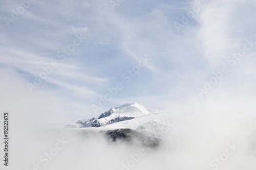 Montagna di inverno photo