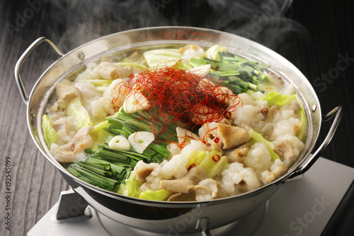もつ鍋　Motsunabe. Giblets cooked in a hot pot