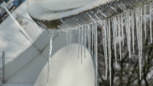 Plakat Icicle on uplink dish