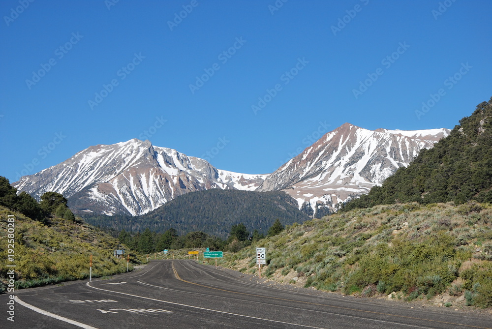 Fototapeta premium Eastern Sierra