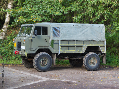 4x4 army vehicle