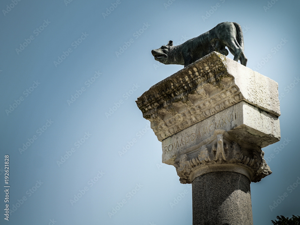 Lupa romana nella Basilica di Aquileia in Italia