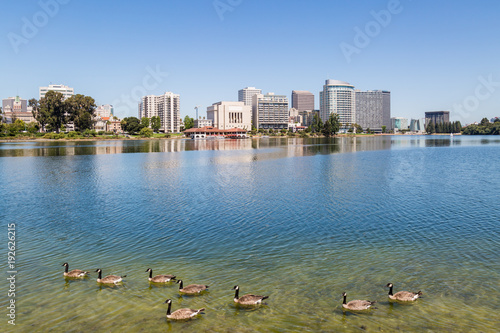 Tableau sur toile Lake Merritt in Oakland