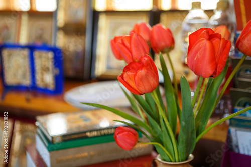 Fototapeta Naklejka Na Ścianę i Meble -  tulips in a vase