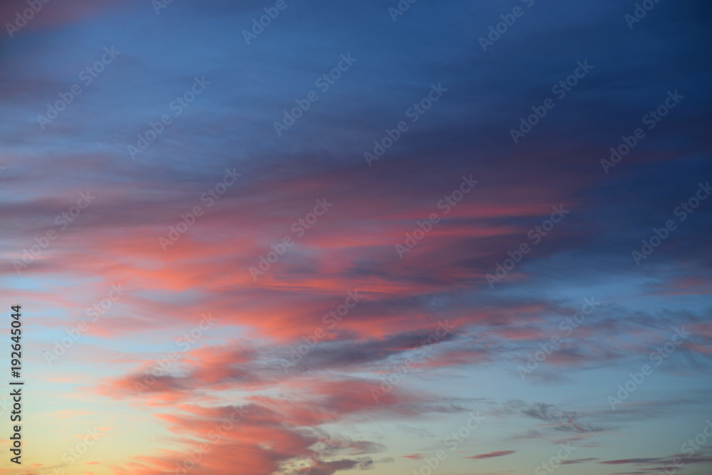 Obraz premium Clouds at sunset.