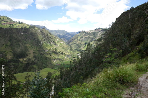 A spectacular view of the Ecuadorian Andes hiking the Quilotoa Loop