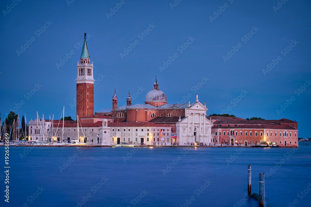 Fototapeta premium Chiesa di San Giorgio Maggiore & Night Lights