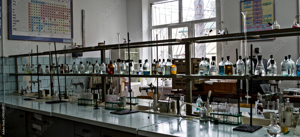 Laboratory for chemistry for teaching students, bubbles with chemical reagents