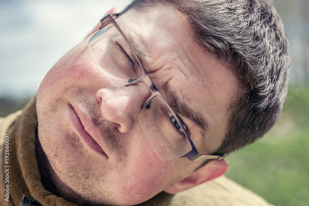 Fototapeta premium Funny surprised guy with glasses