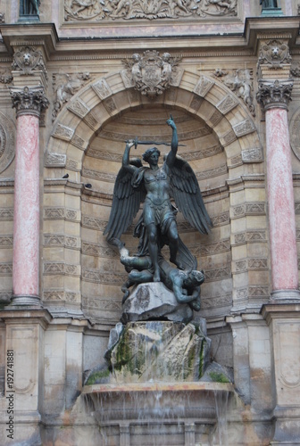 church, cathedral, arquitecture, europe, castle, buildings, spain, france, paris, statue, clock, park, autum, 