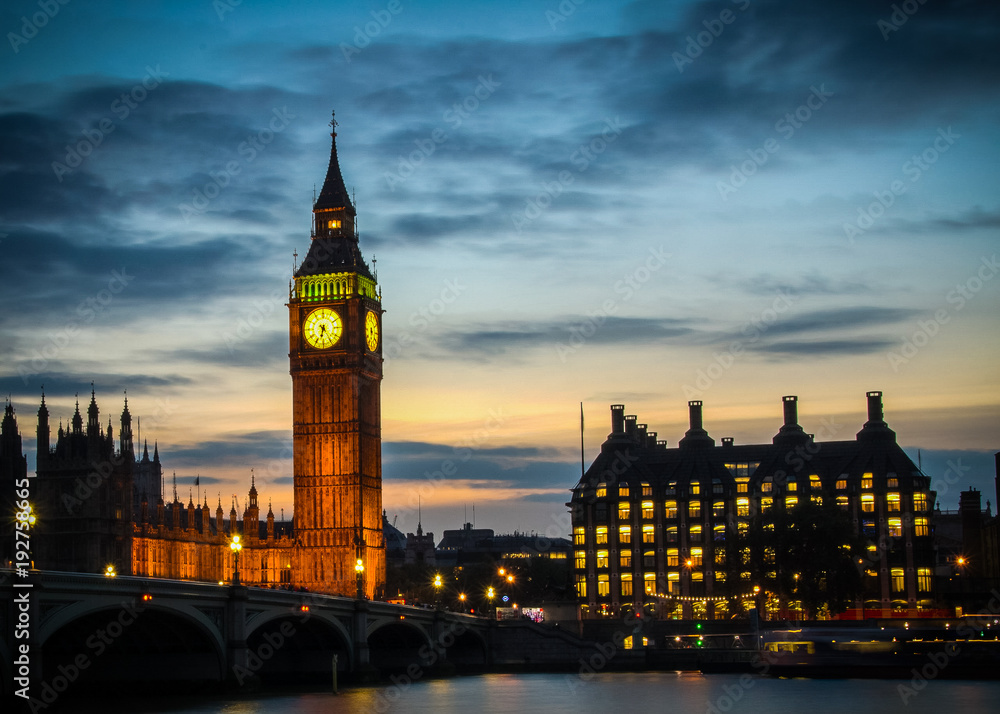 Obraz premium Big Ben at Dusk