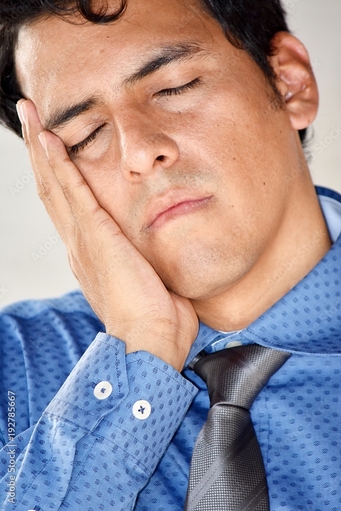 Obraz premium Sleepy Business Man