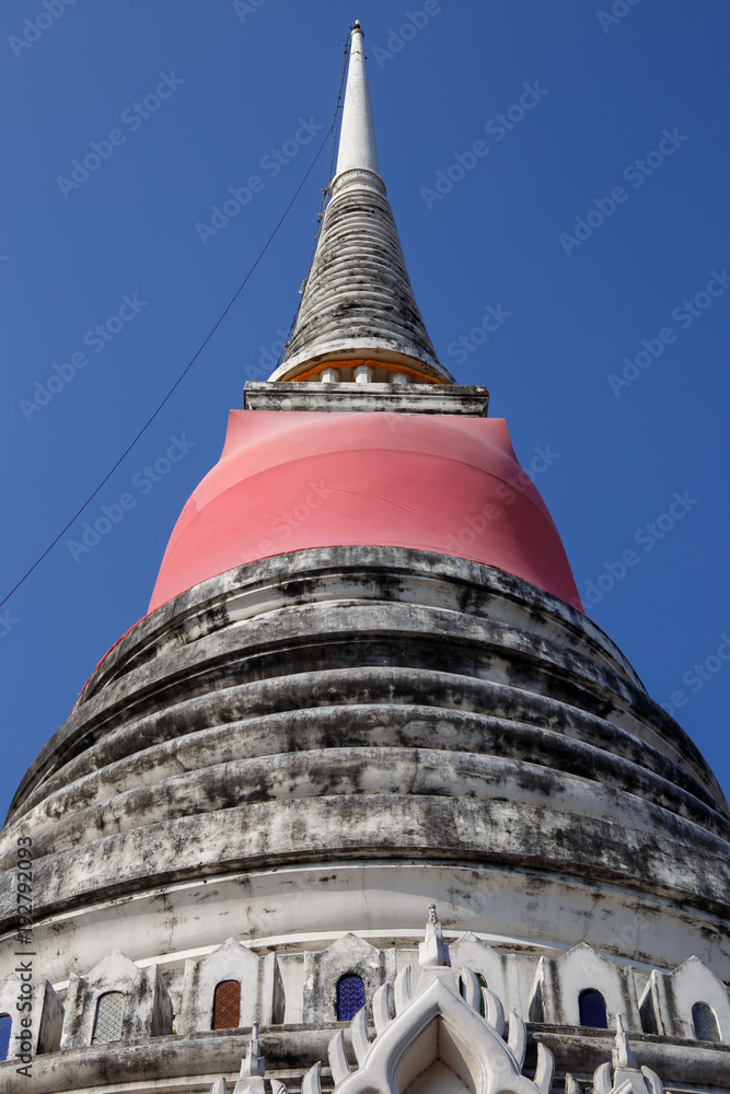 Fototapeta premium 17 February, 2018, Thailand Samut Prakan: Phra Samut Chedi temple