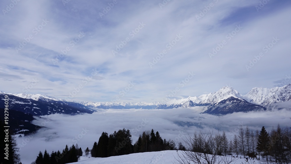 Schwaz Tirol Österreich Pillberg in der Nähe von Innsbruck Winter Nebel