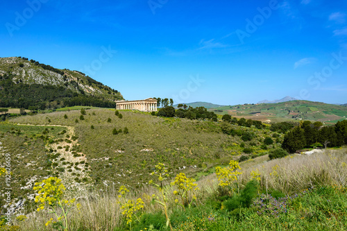 Antyczna świątynia w Segesta, Sycylia, Włochy