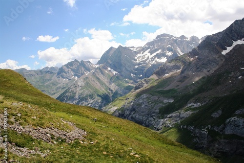Fototapeta Naklejka Na Ścianę i Meble -  mountain landscape in the alps