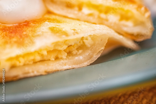 Dumplings with white cheese