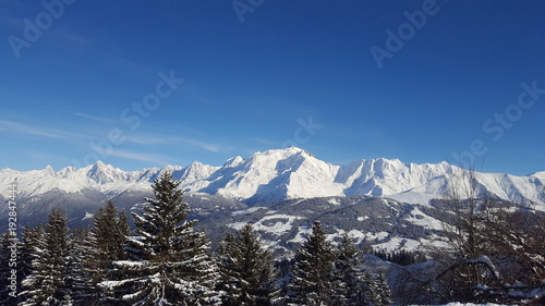 les portes du Mont Blanc © NLPS