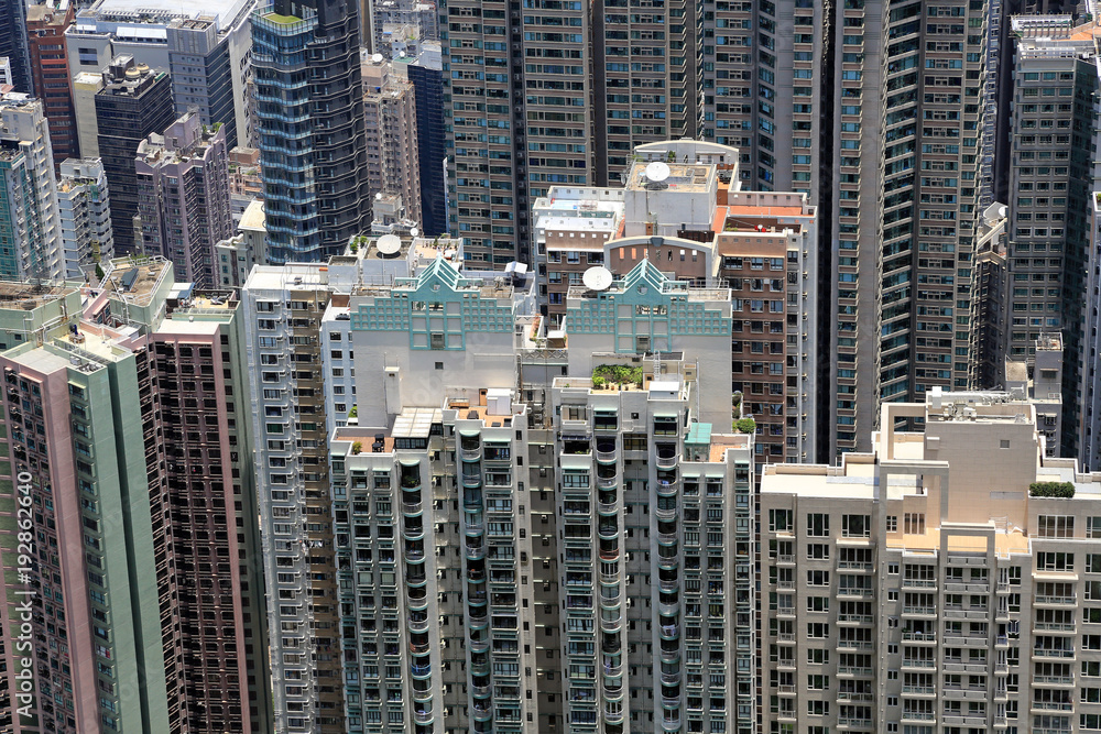 Naklejka premium Hong Kong: Wohntürme unterhalb des Victoria Peak