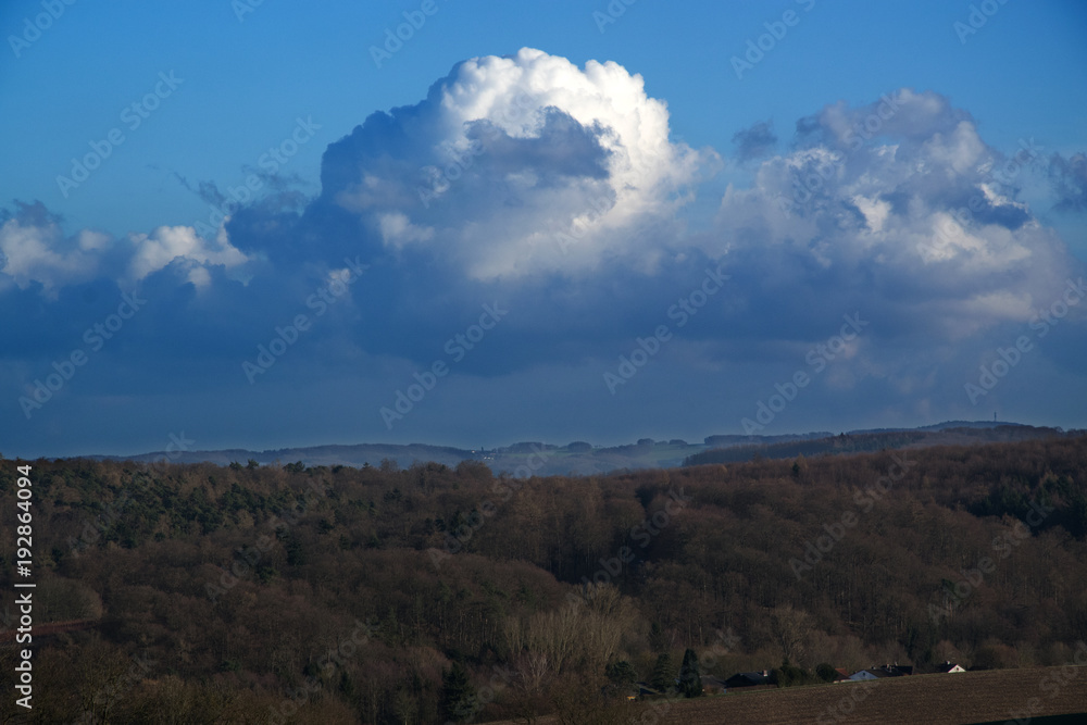 Fototapeta premium Wolkenmeer über dem Odenwald