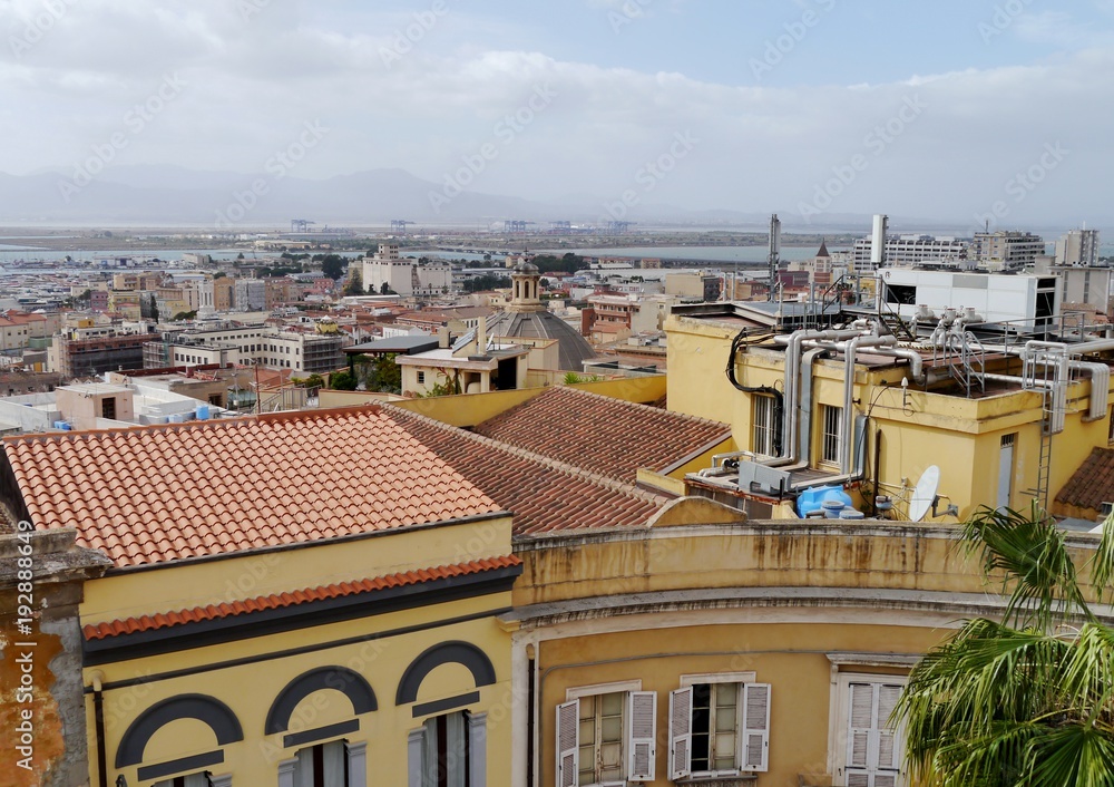 Obraz premium Stadtansicht von oben von Cagliari