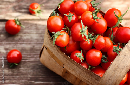 basket harvest fresh tomato  © alexkich