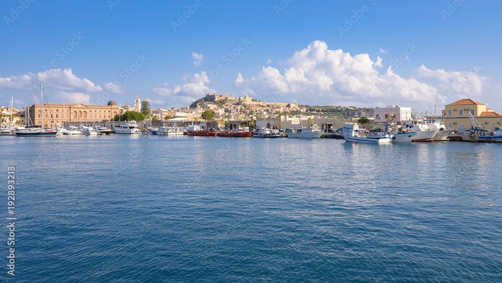 Naklejka premium Panoramic view of Milazzo town from the sea