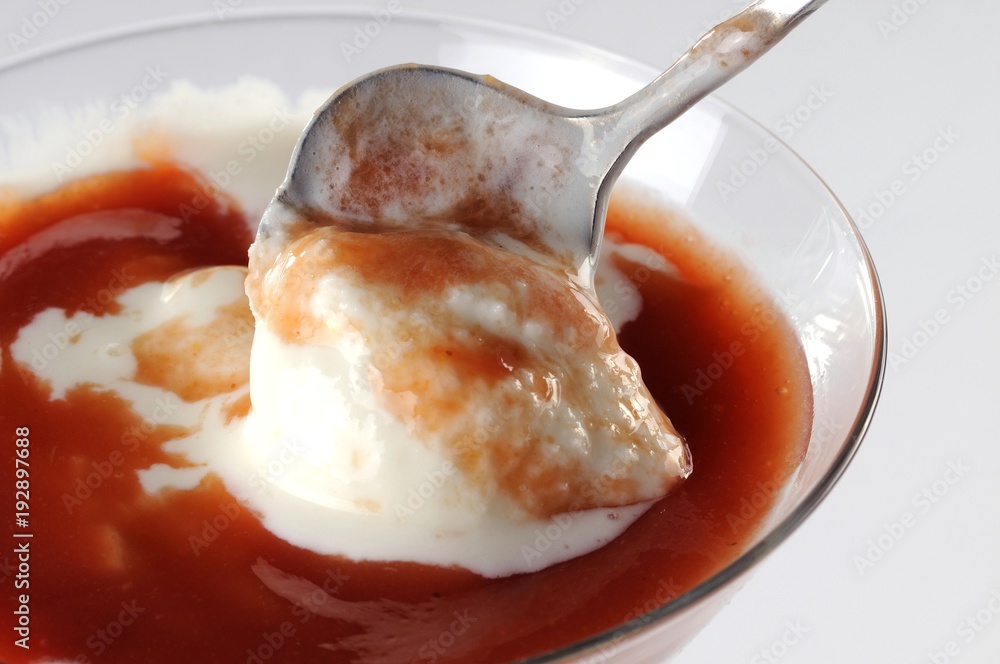 Liquid Cheesecake with Guava cream Liquid Cheesecake with Guava cream
