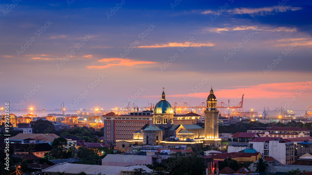 Naklejka premium Manila Cathedral during sunset, Intramuros, Manila