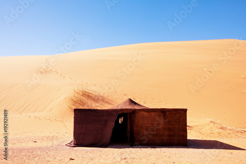 Valokuva Camp in the desert