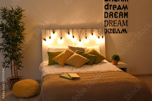 Comfortable double bed in m...