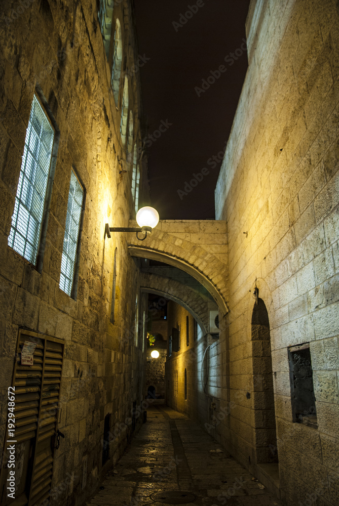 夜のイスラエル旧市街