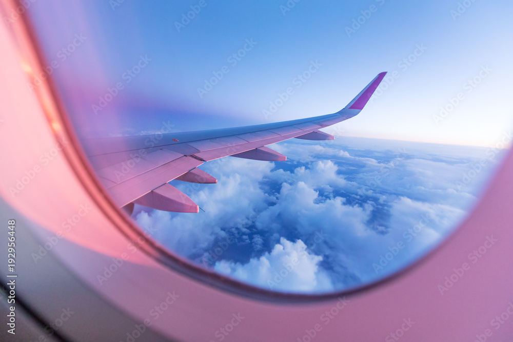 Obraz premium Sunset sky from the airplane window