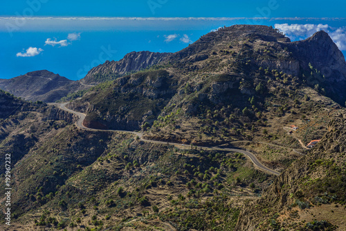 Spain Gomera island road © LUC KOHNEN