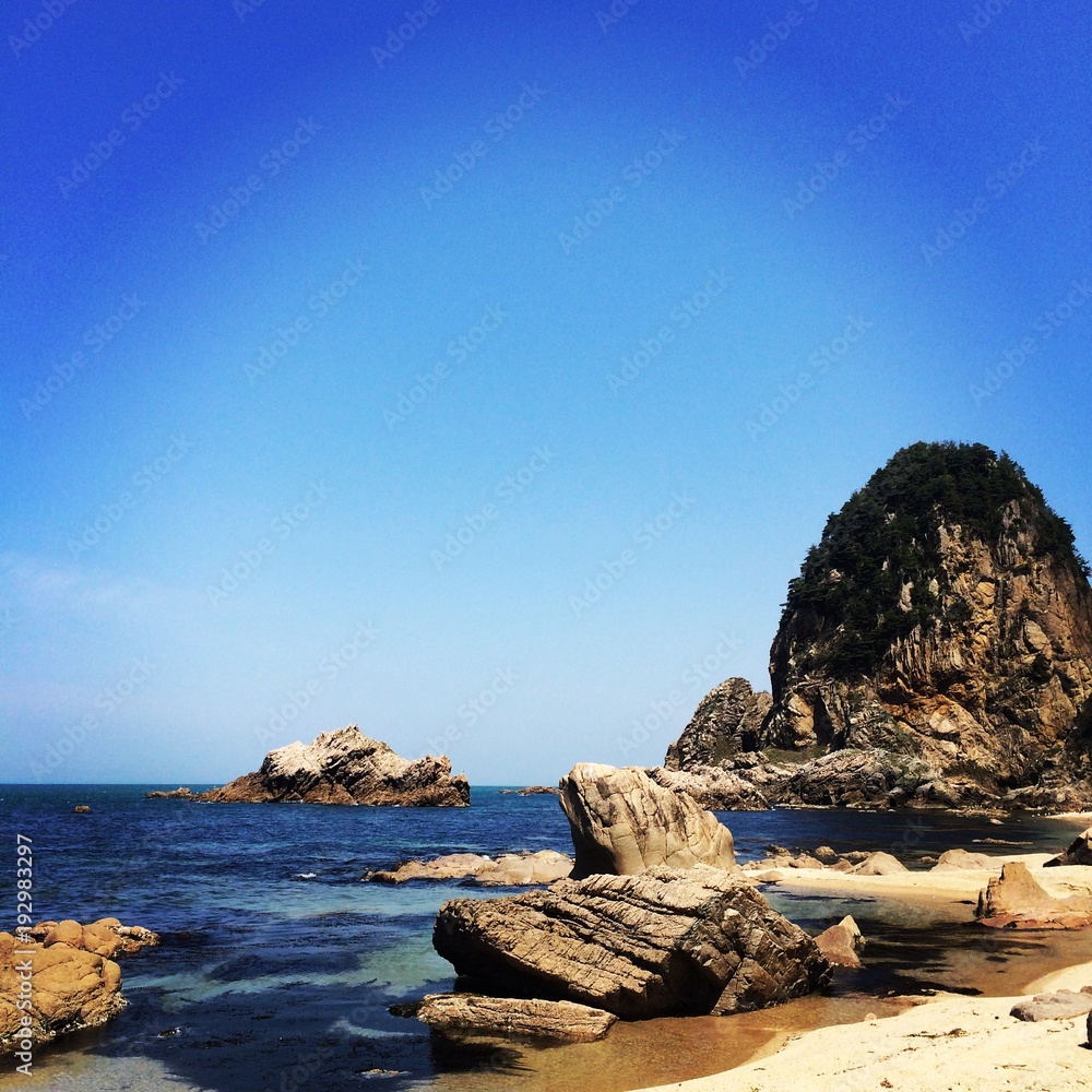 sea-rock sea-rock