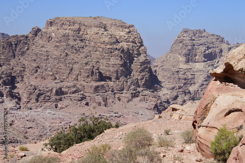 Blick vom hohen Opferplatz in Petra in Richtung Norden