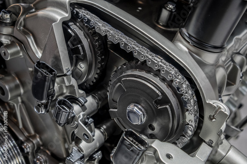 Engine camshaft cutaway