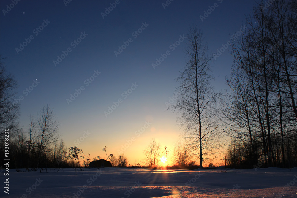 Fototapeta premium Beautiful winter sunset